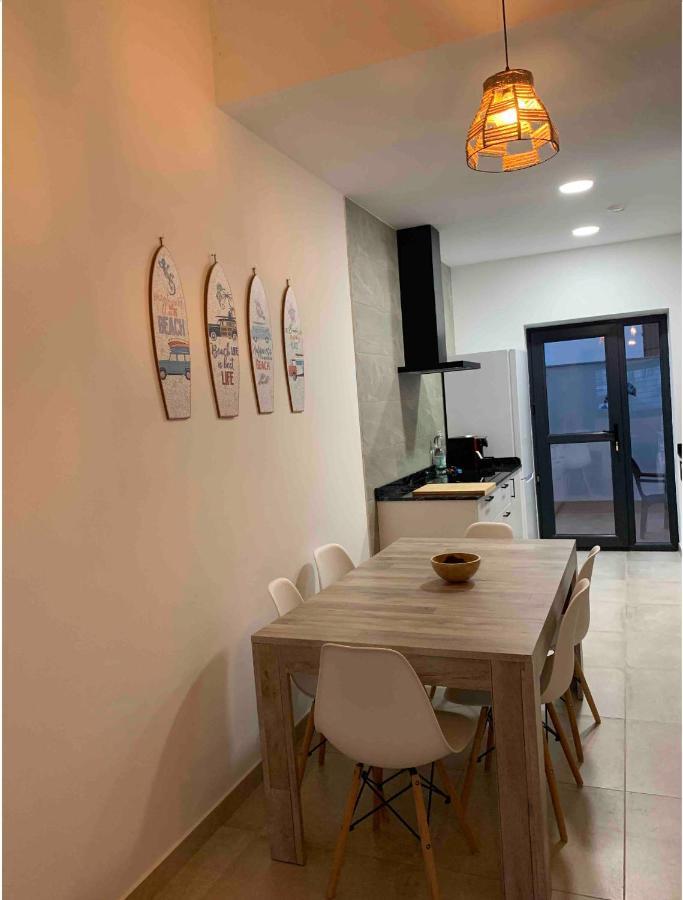 Covento Beach 2, Centro Con Garage Y Patio Tarifa Luaran gambar
